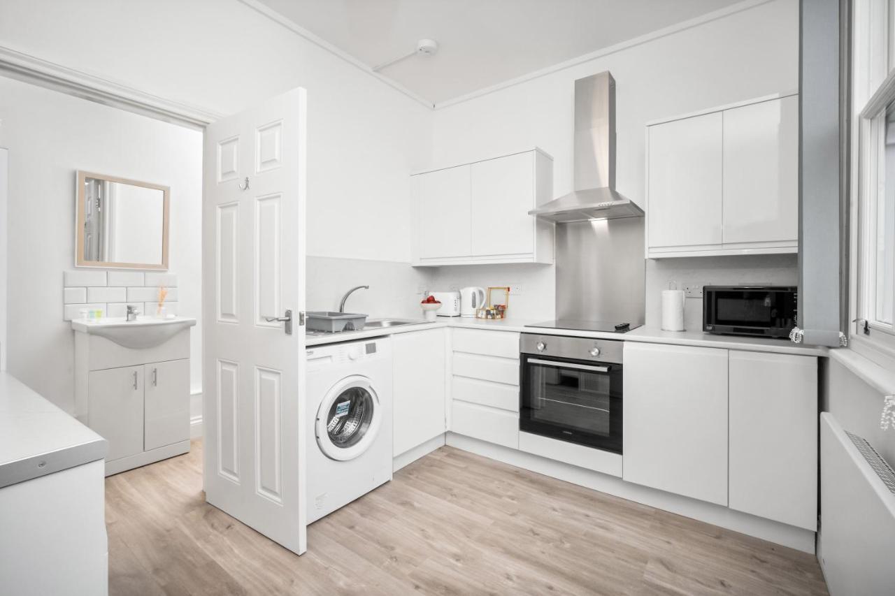 Beautiful Waterside Apartment - Parking - Perry Barr - Top Rated Birmingham Exterior photo